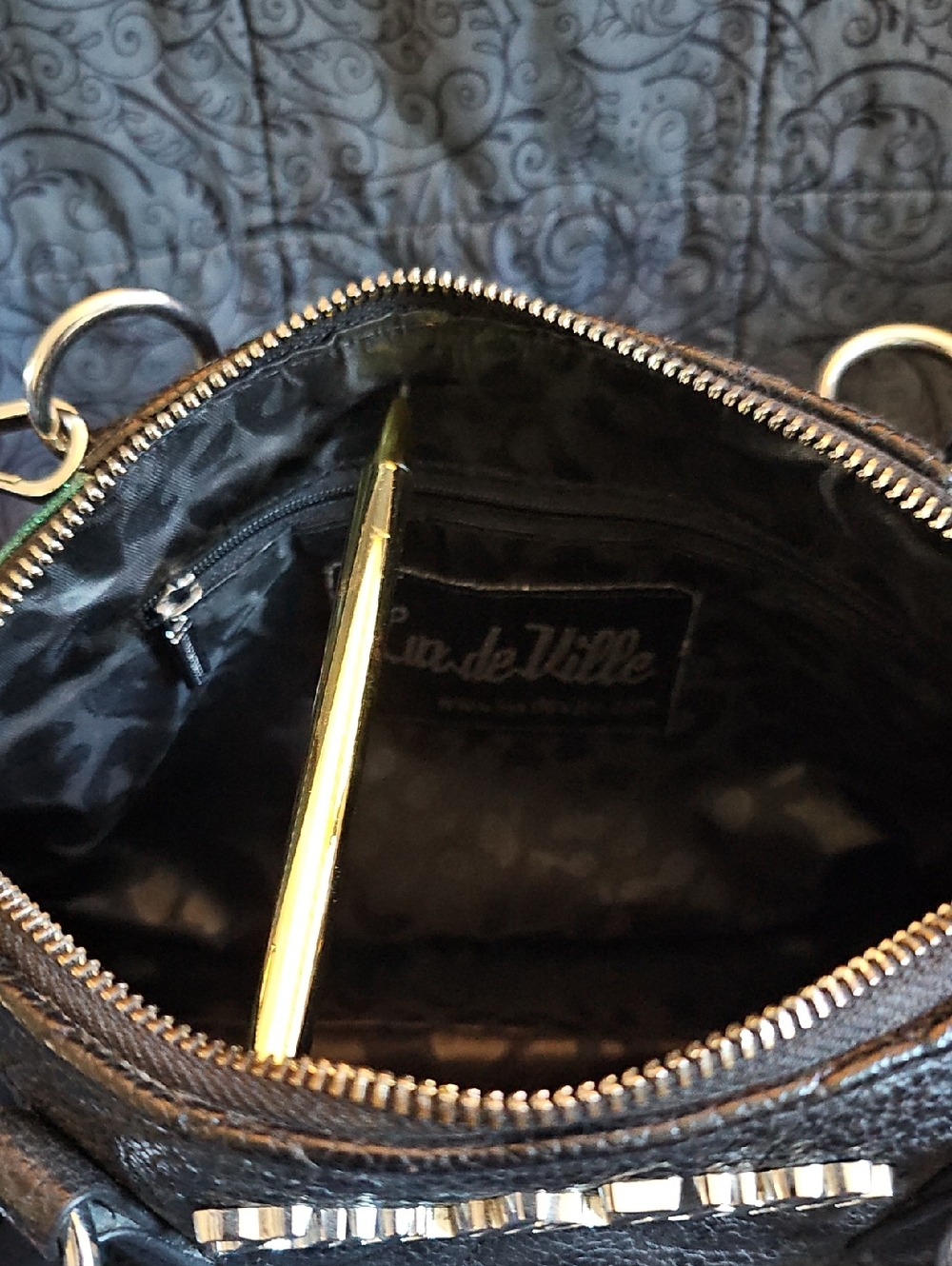 Lux De Ville Shoulder Bag - Picture 6 of 6